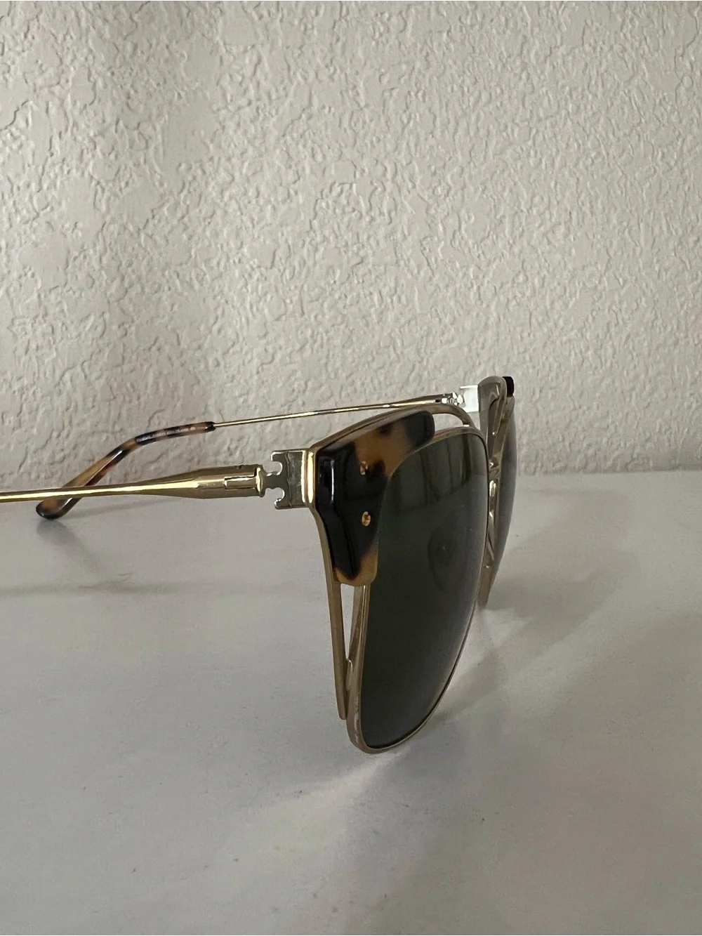 Tory Burch Tortoise Open Metal Frame Sunglasses Cat Eye Style TY6049
